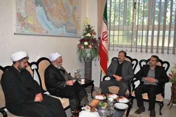 حضور نماینده ولی فقیه در استان در اداره کل دامپزشکی
