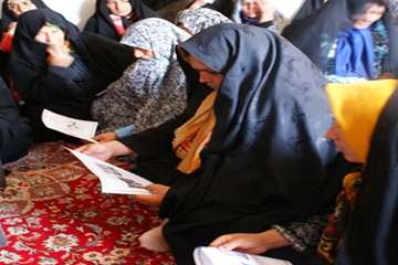 آموزش زنان روستای پیربز با محوریت بروسلوز