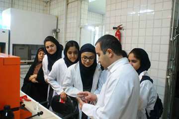 مشارکت فعال دامپزشکی خراسان شمالی در برنامه های هفته مشاغل