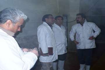 بازدید رؤسای ستادی اداره کل از کشتارگاه طیور شیروان