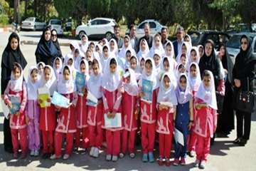 بازدید دانش آموزان از دامپزشکی خراسان شمالی به مناسبت 14مهر