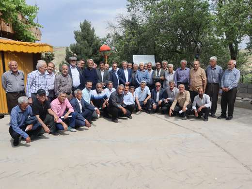تجلیل از بازنشستگان دامپزشکی خراسان شمالی بمناسبت روز خانواده و تکریم بازنشستگان در فضای صمیمانه