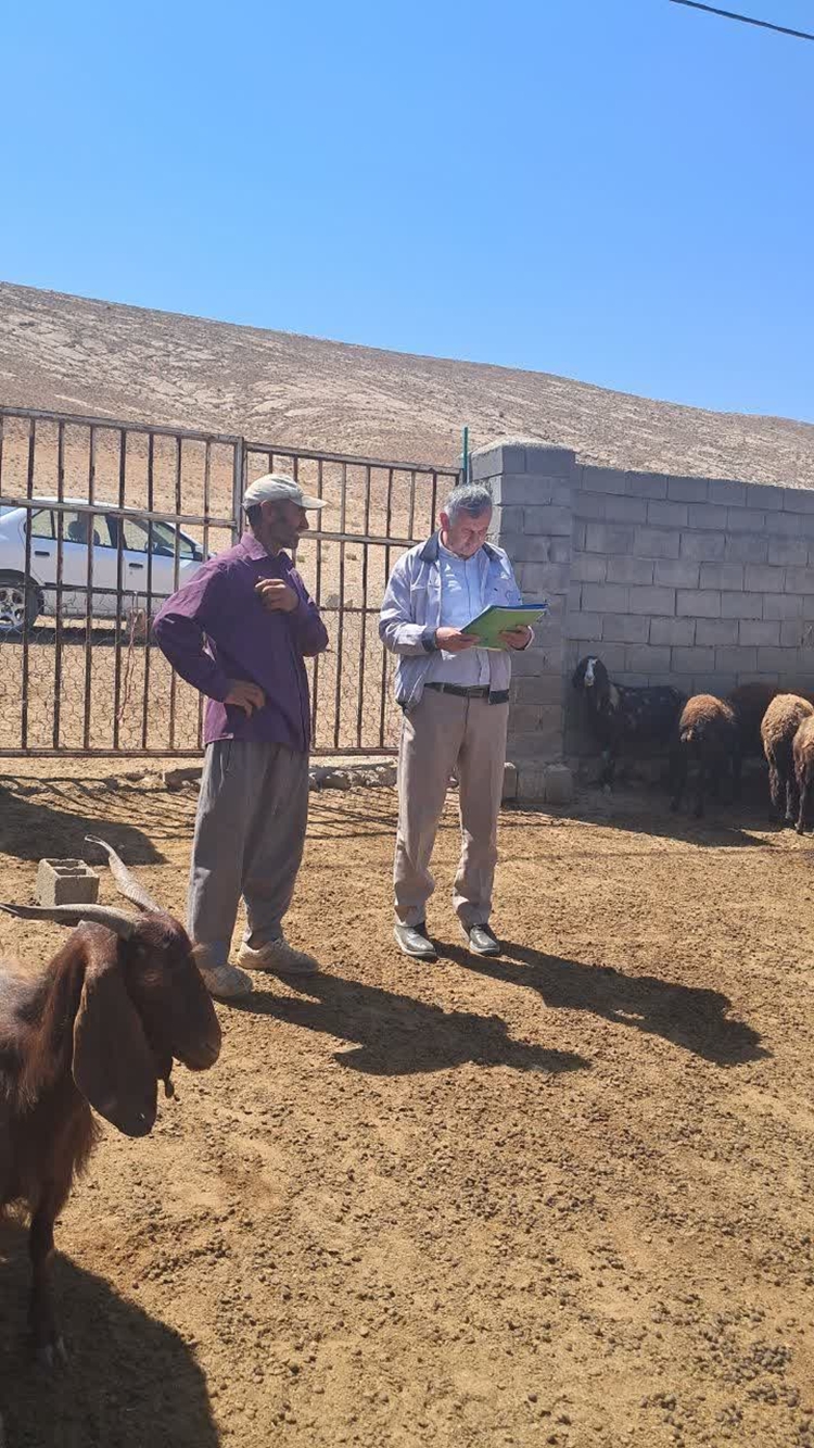  بازدید رئیس شبکه دامپزشکی شهرستان گرمه از روستاها  و واحد های دامی در دهستان گلستان 