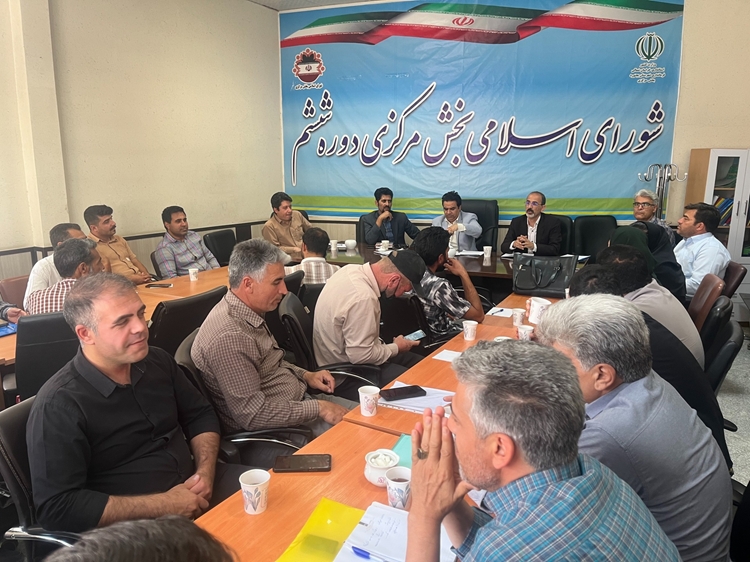 برگزاری جلسه آموزشی بیماری های دامی در محل بخشداری بخش مرکزی بجنورد