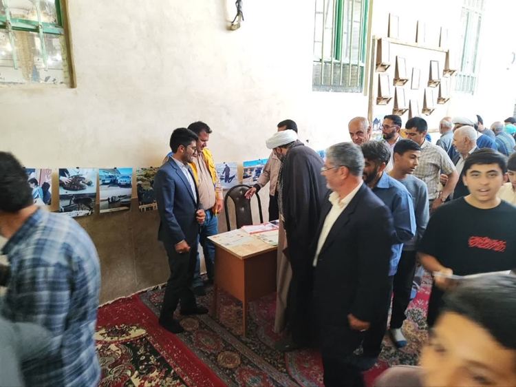 برگزاری نمایشگاه تصویری از فعالیت ها و خدمات دامپزشکی جاجرم همراه با میز ارتباط مردمی در نماز جمعه مورخ ۱۸ مهر ۱۴۰۴